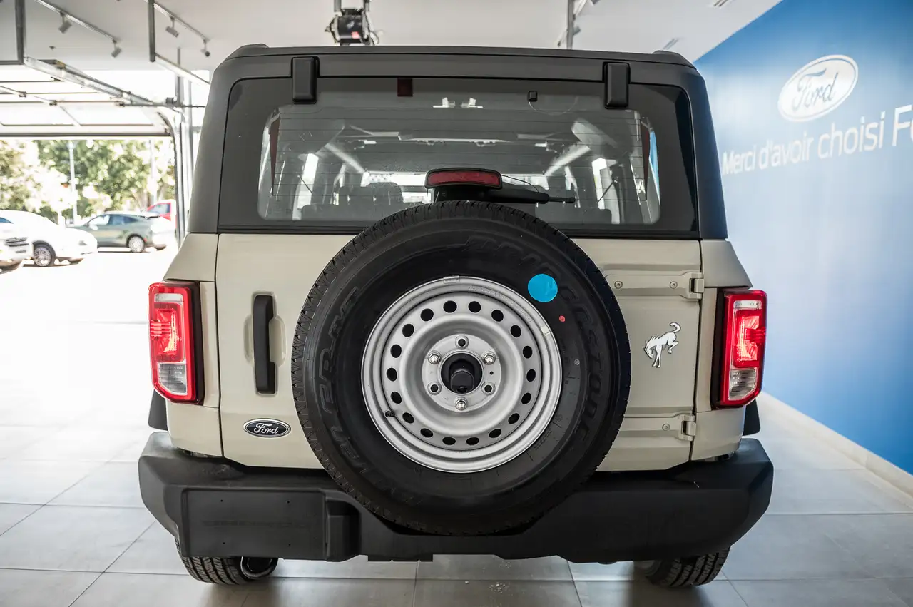 Ford Bronco снимка Ford Bronco