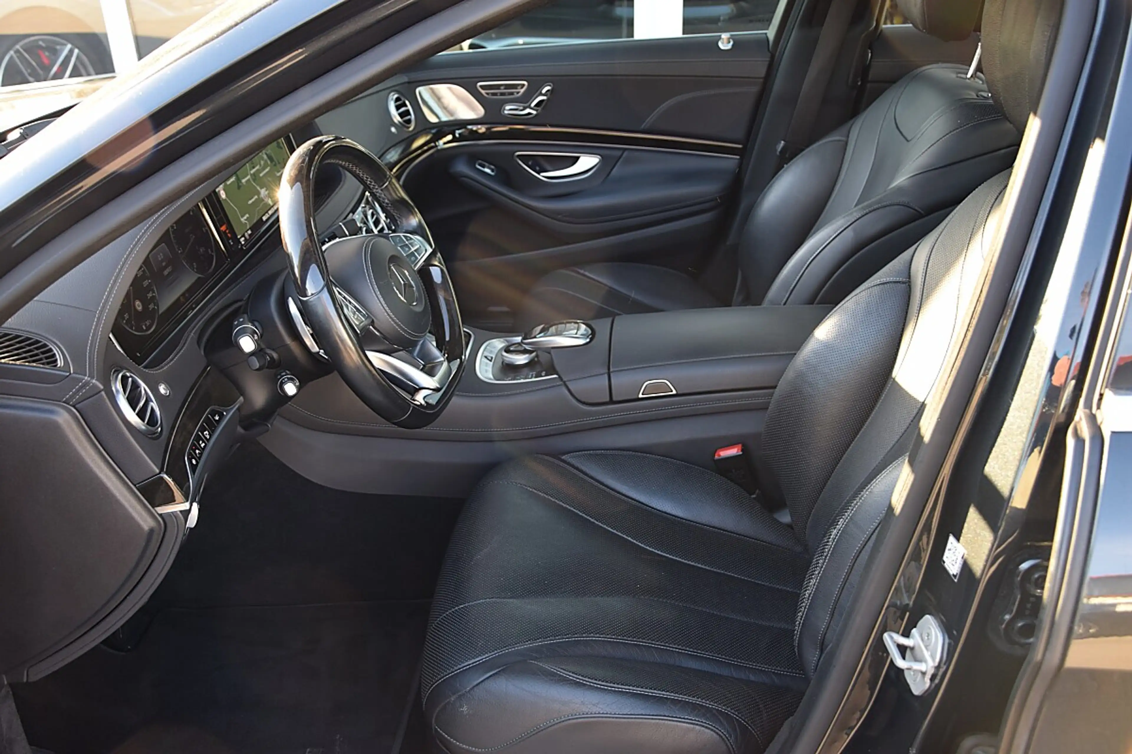 Mercedes-Benz S 350 BlueTEC 4-Matic AMG-Line *AMG-Styling*Head-Up*3... — photo 4
