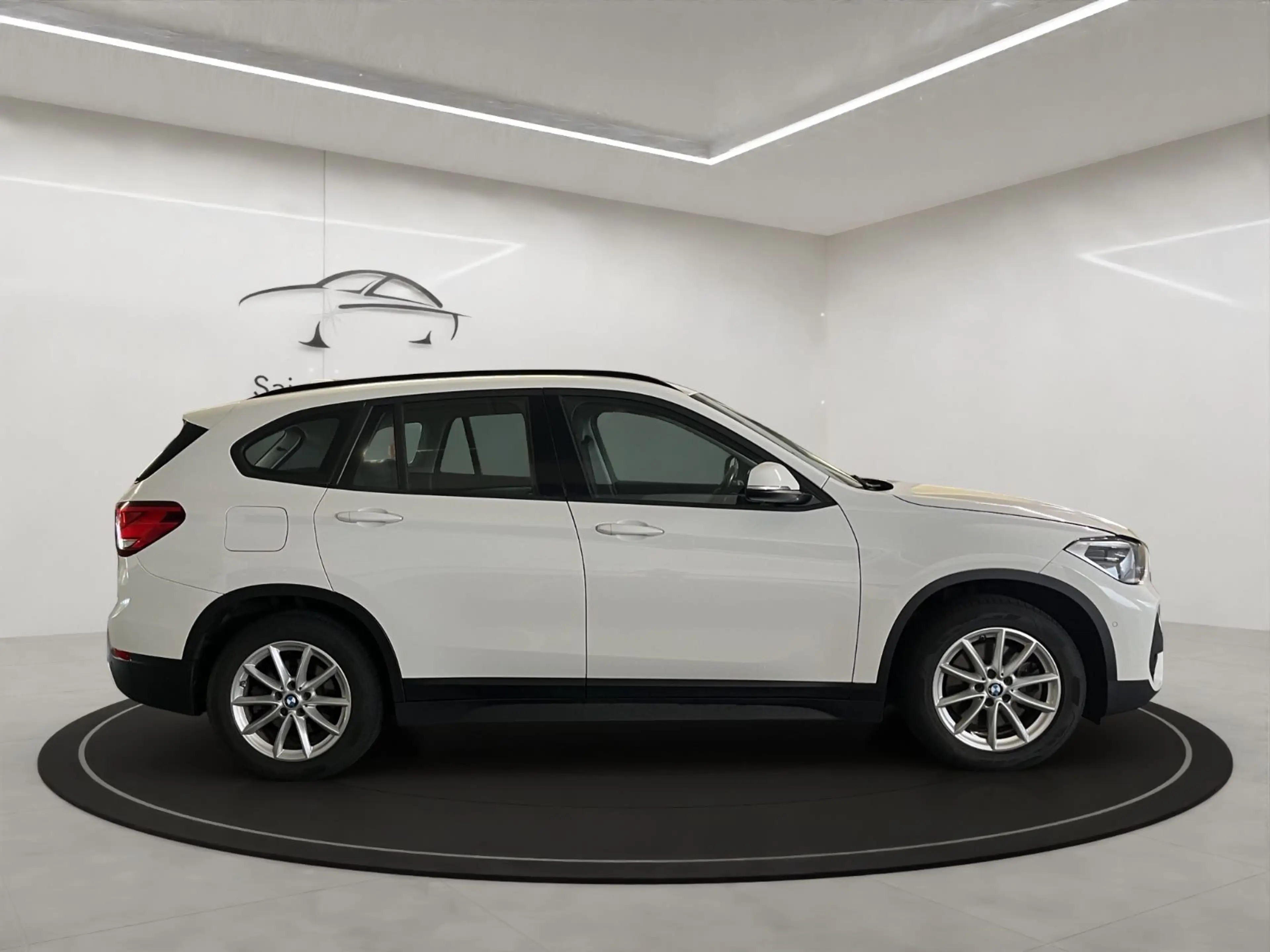 BMW X1 xDrive 25 e Advantage — photo 3