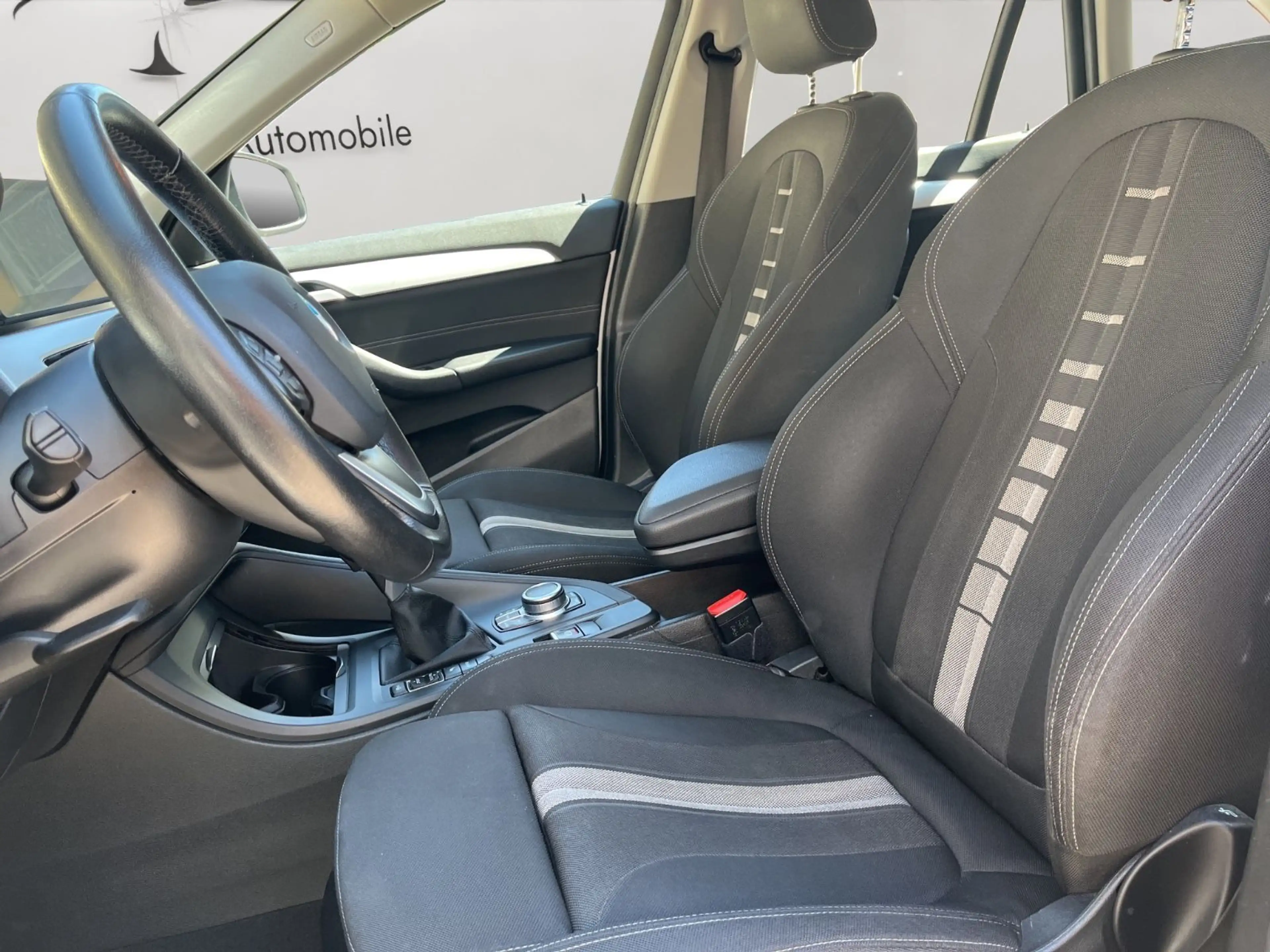 BMW X1 xDrive 25 e Advantage — photo 7