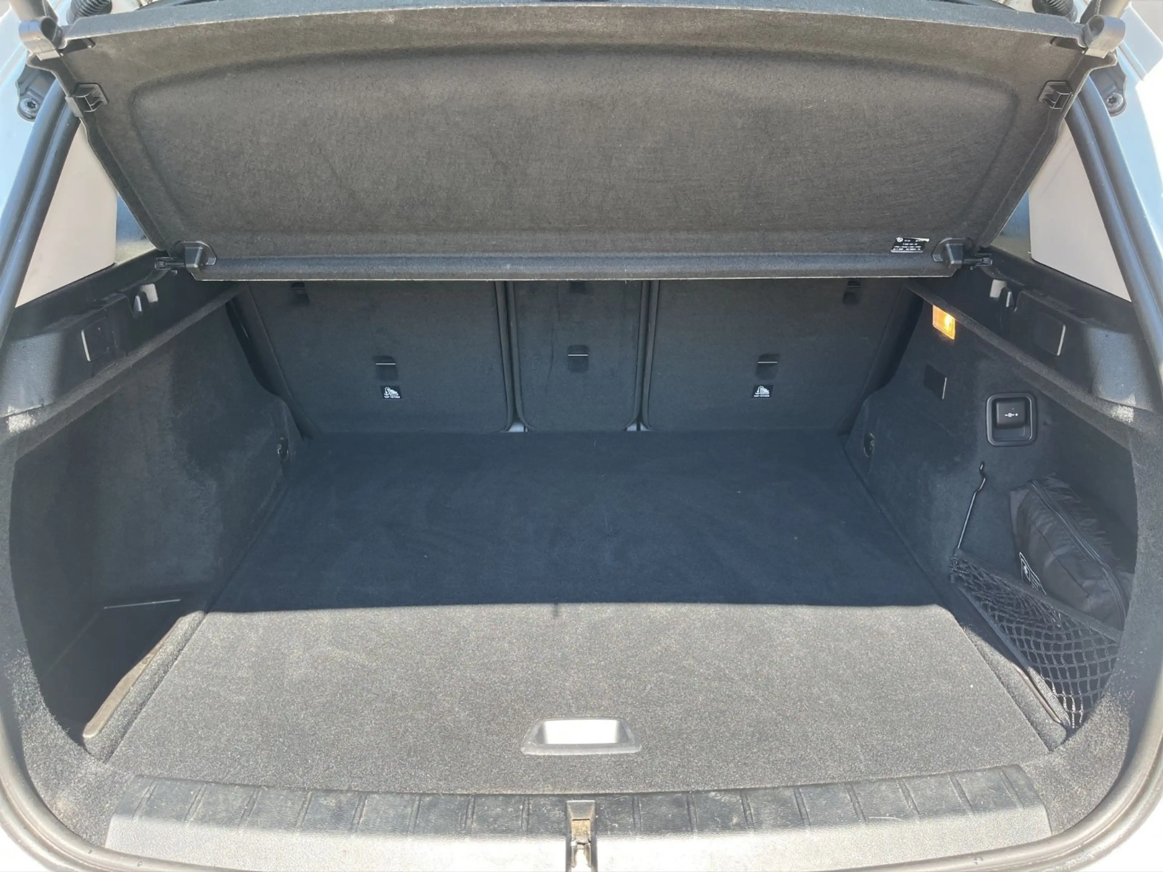 BMW X1 xDrive 25 e Advantage — photo 15