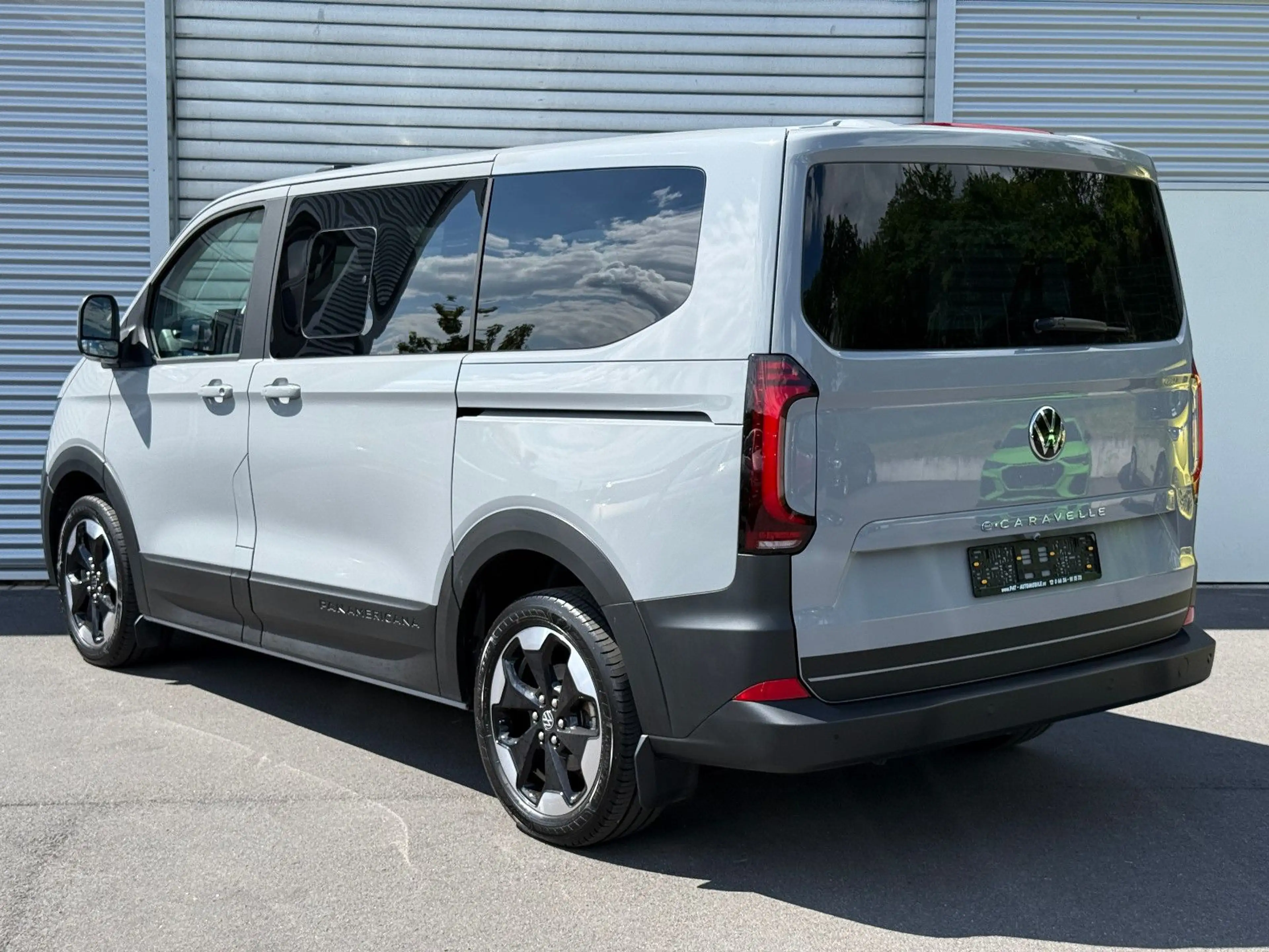 Volkswagen T7 Caravelle T7 eCaravelle PanAmericana Wärmepumpe LED AHK — photo 6