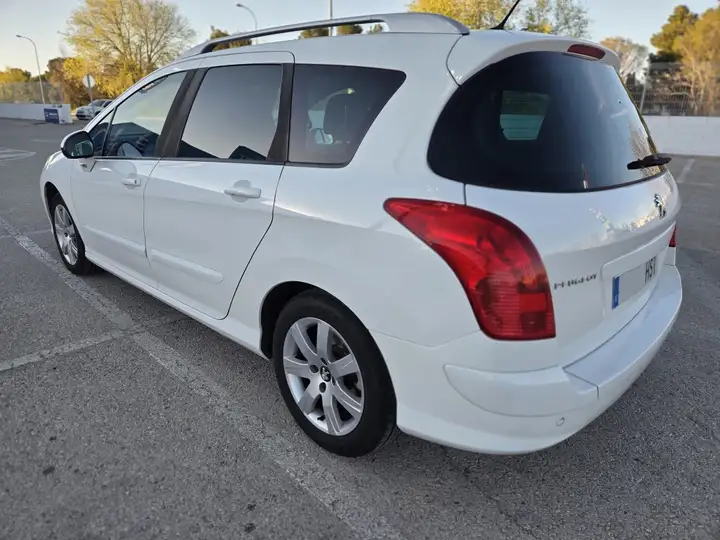 Peugeot 308 2013, foto 4