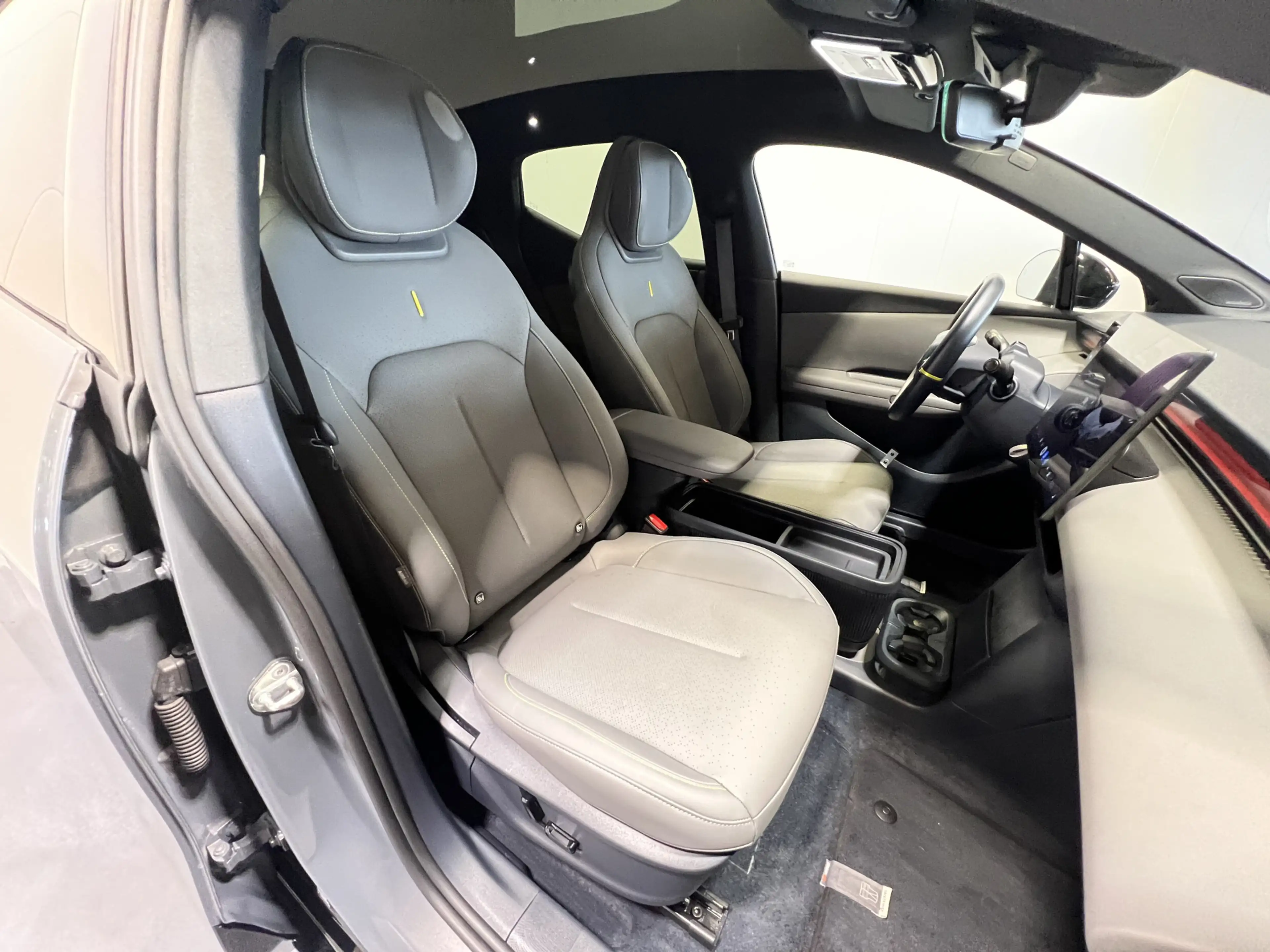 Lynk & Co 02 More 66 kWh | Navigatie/Android/Apple Carplay | LM — photo 33