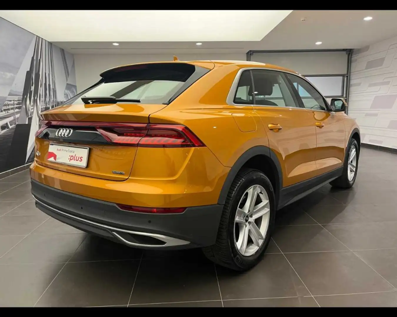 Audi Q8 45 TDI quattro tiptronic Оранжевый - 2