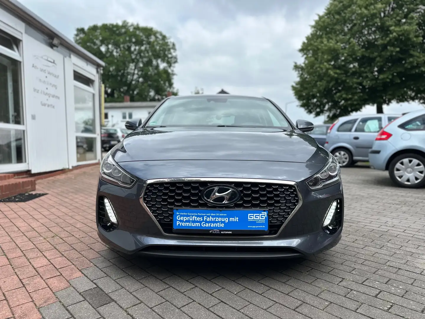Hyundai i30 Premium Automatik*Voll*Garantie*TÜV&ServiceNeu Сірий - 2