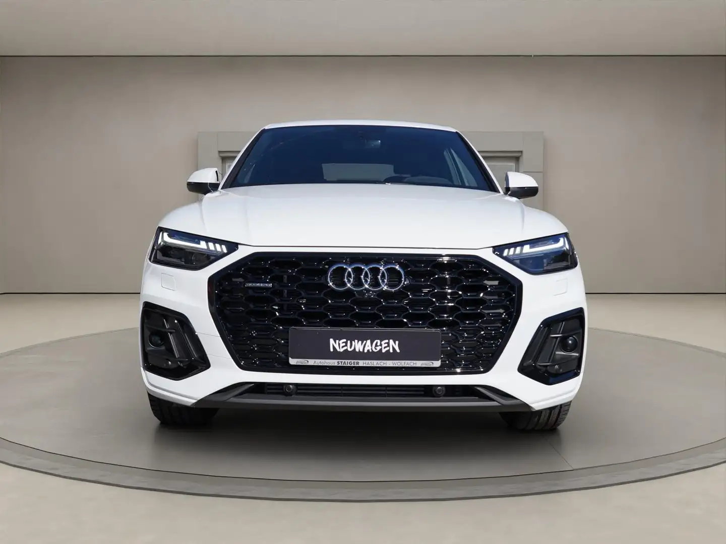 Audi Q5 Sportback 50TFSIe quattro S line+Pano+Matrix+Plug- Blanc - 2