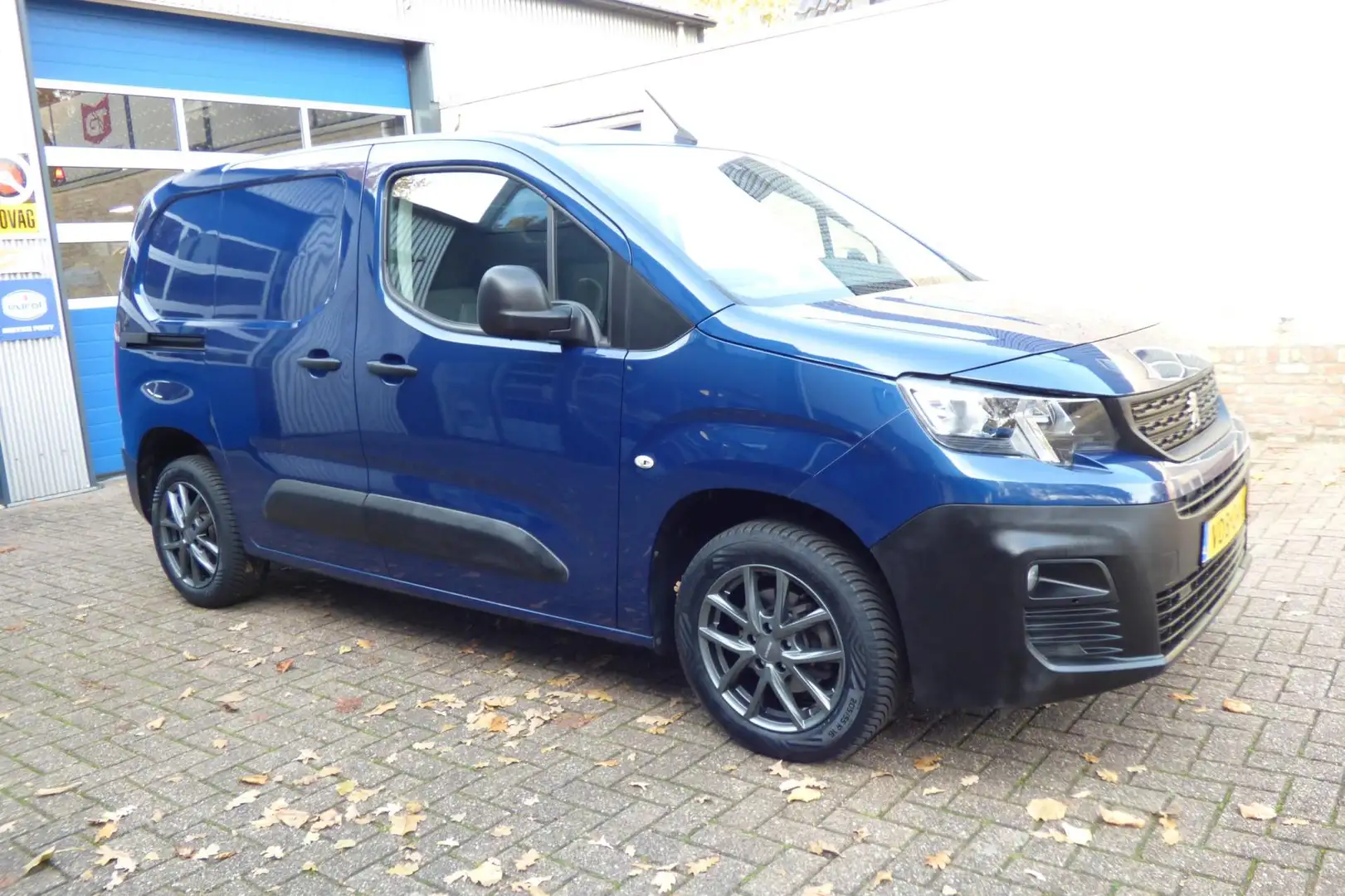 Peugeot Partner 1.5 BlueHDI Premium Bleu - 2