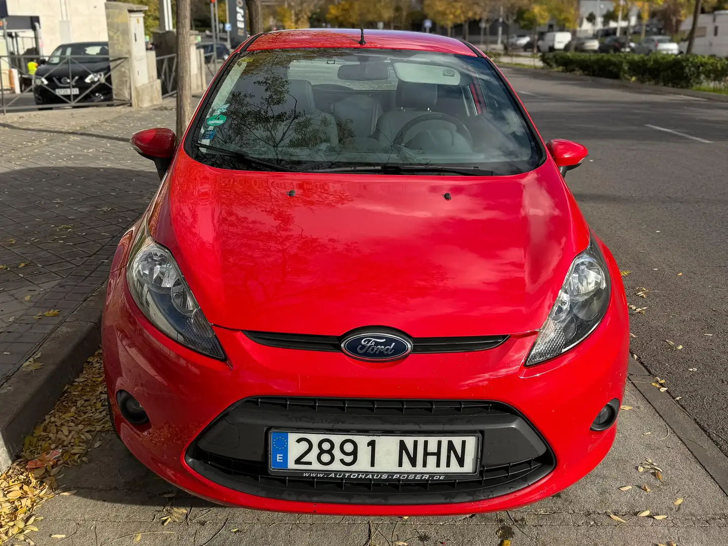 Ford Fiesta Fiesta 1.25 Urban Urban Rojo - 2