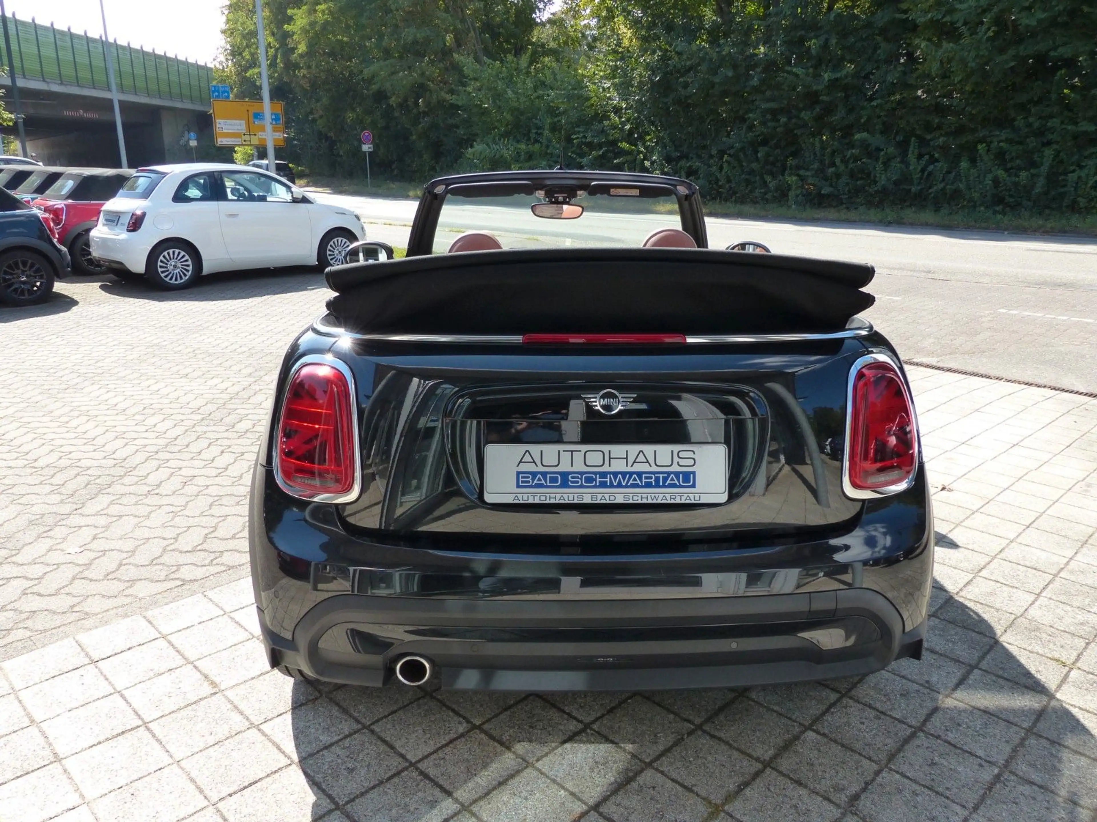 MINI Cooper Cabrio Aut. "Classic Trim", Navi, Leder — photo 8