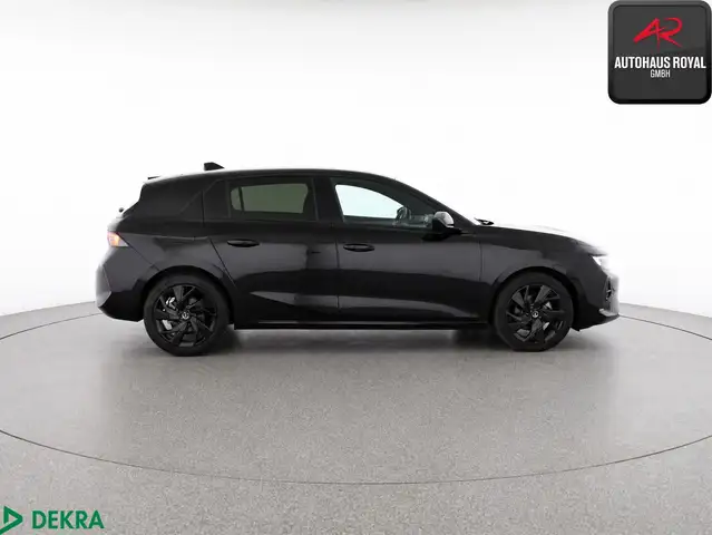 Opel Astra view 6