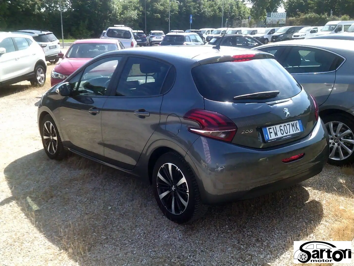 Peugeot 208 NEOPATENTATI OTTIMO STATO! Grigio - 2