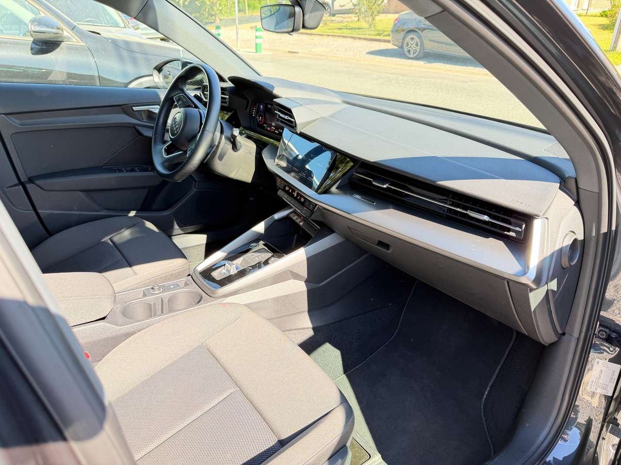 Audi A3 2021 — photo 17 sur 22