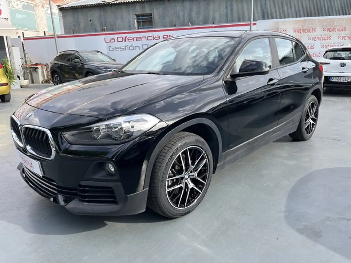 BMW X2 sDrive 18d Noir - 1