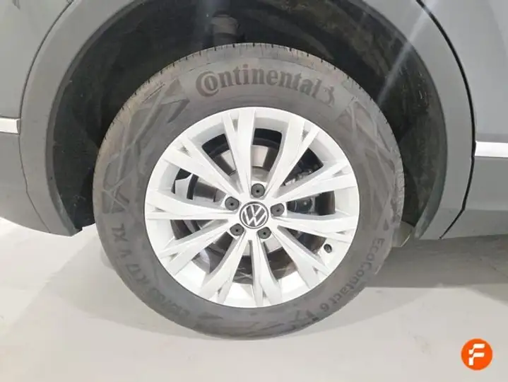 Volkswagen Tiguan Life 2.0 TDI (2021) 2022, foto 14