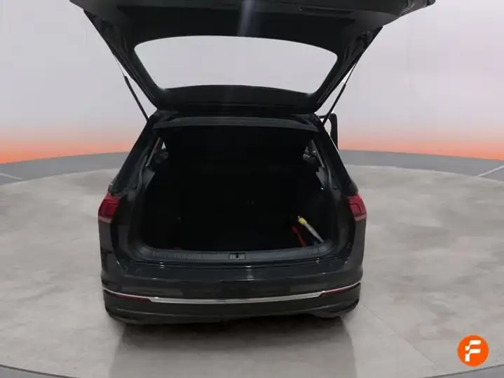 Volkswagen Tiguan Life 2.0 TDI (2021) 2022, foto 10