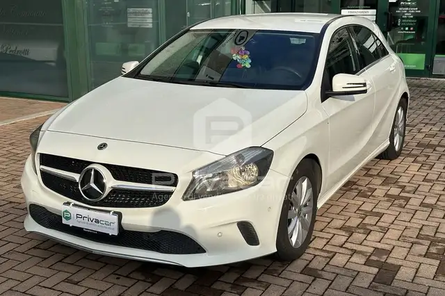 Mercedes-Benz A 160 A 160 d Business