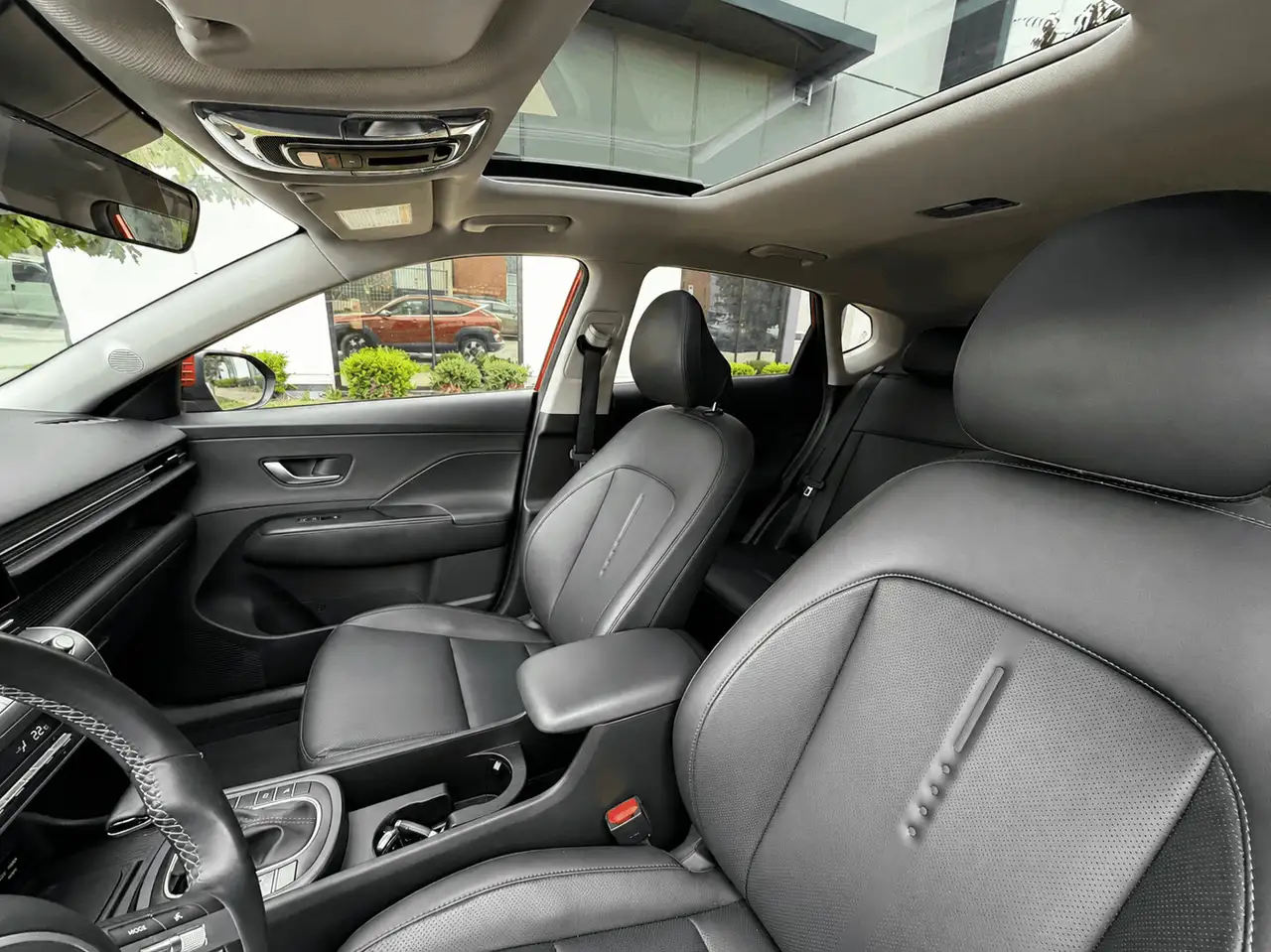 Hyundai KONA снимка Hyundai KONA