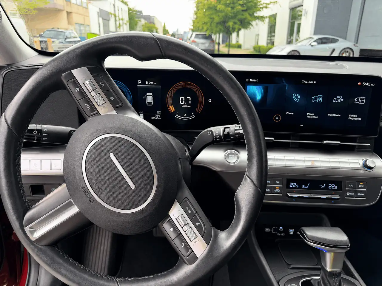 Hyundai KONA снимка Hyundai KONA