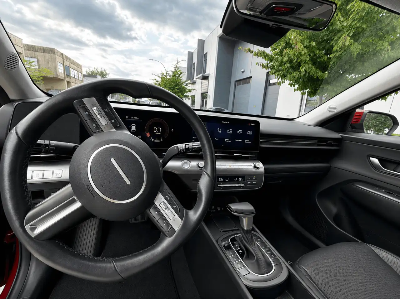 Hyundai KONA снимка Hyundai KONA