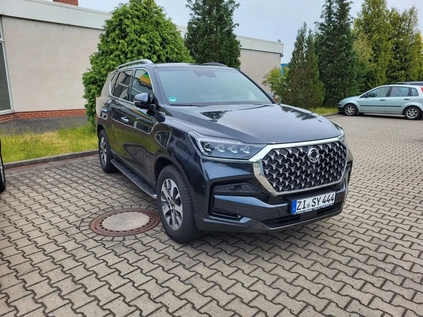 SsangYong Rexton 2.2 Diesel e-XDi 220 Quartz 4WD AT Negro - 2