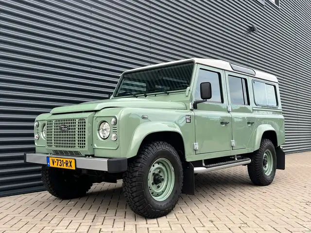 Land Rover Defender 110 SW TD4 Heritage Limited Edition 7-Seater | 7.6