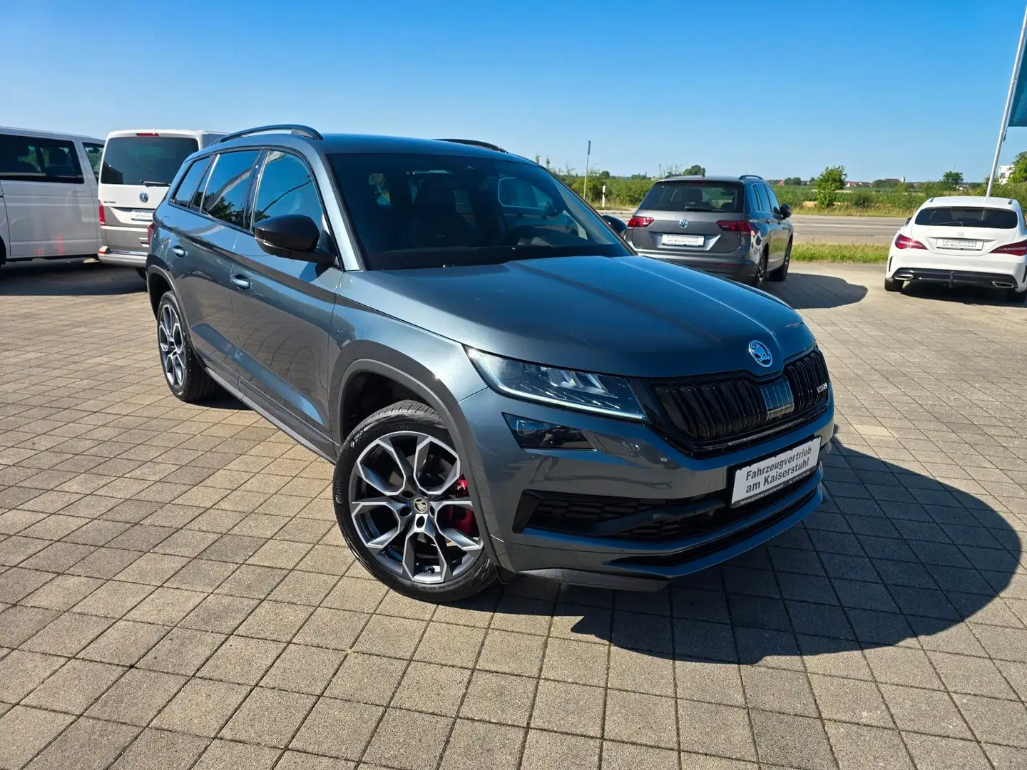 Skoda Kodiaq RS 4x4 DSG ACCLED AHK 360* 4SHZ Grau - 2