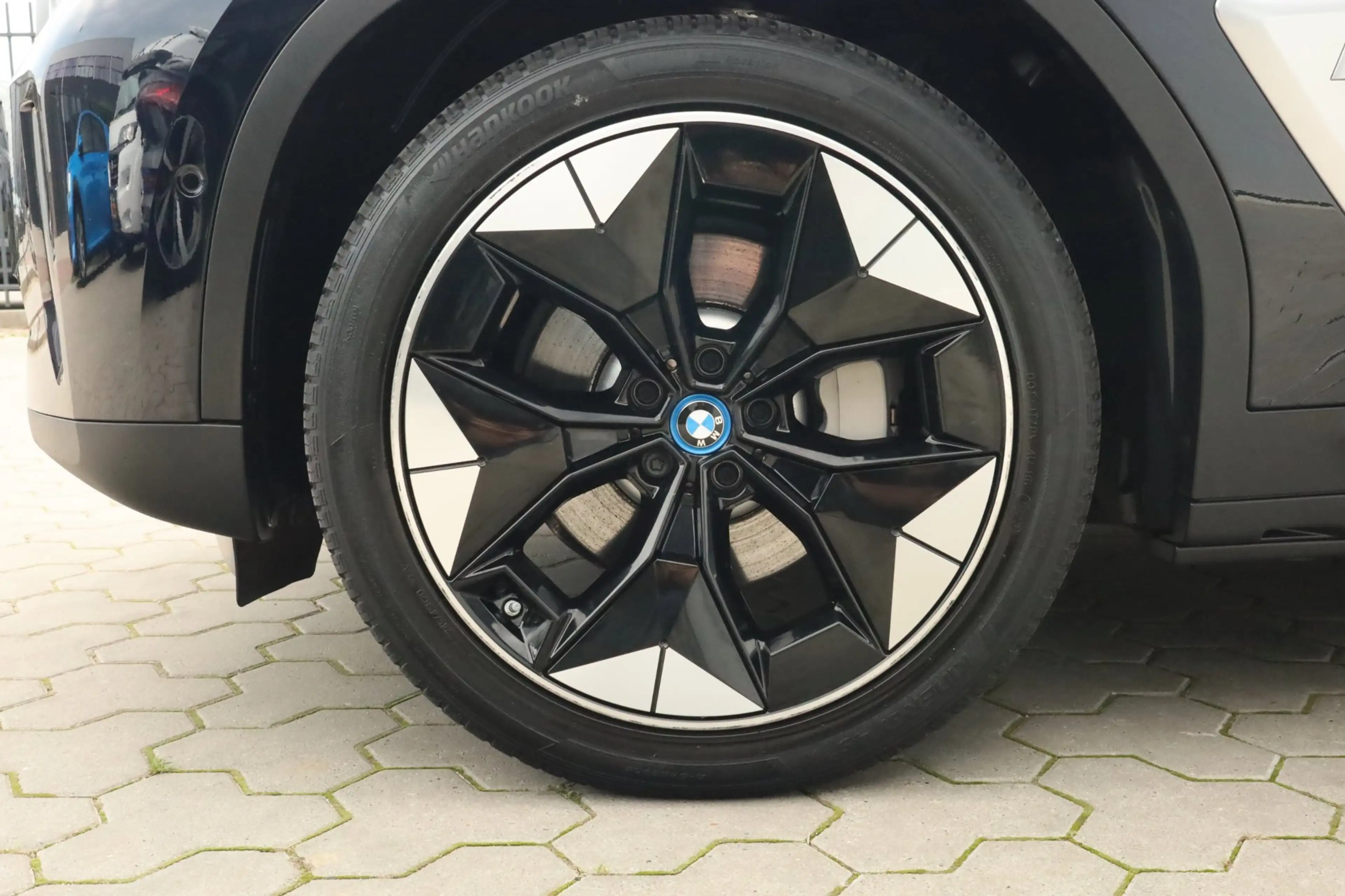 BMW iX3 High Executive 80 kWh Pano Trekhaak Keyless Memory — photo 13