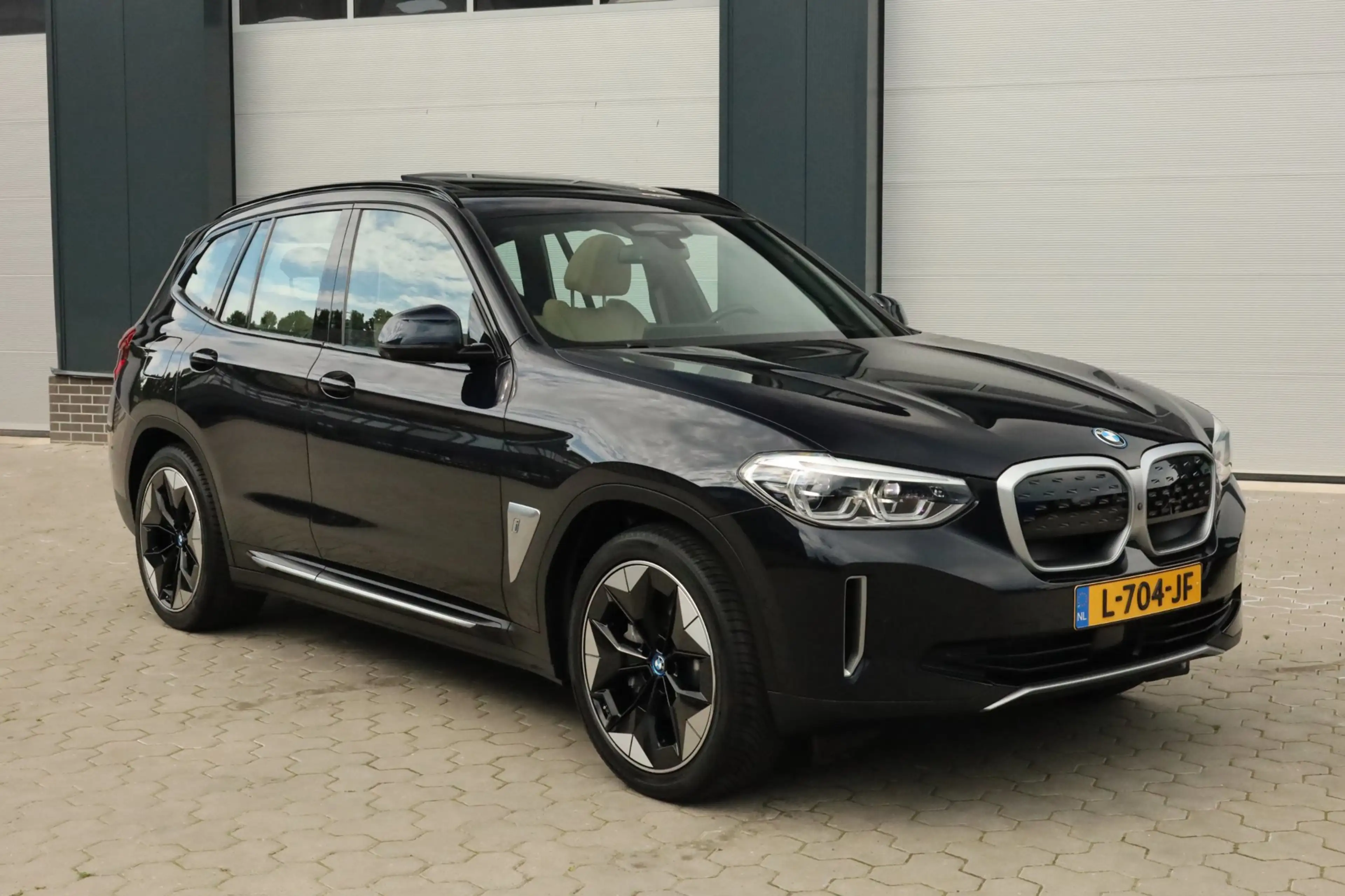 BMW iX3 High Executive 80 kWh Pano Trekhaak Keyless Memory — photo 4