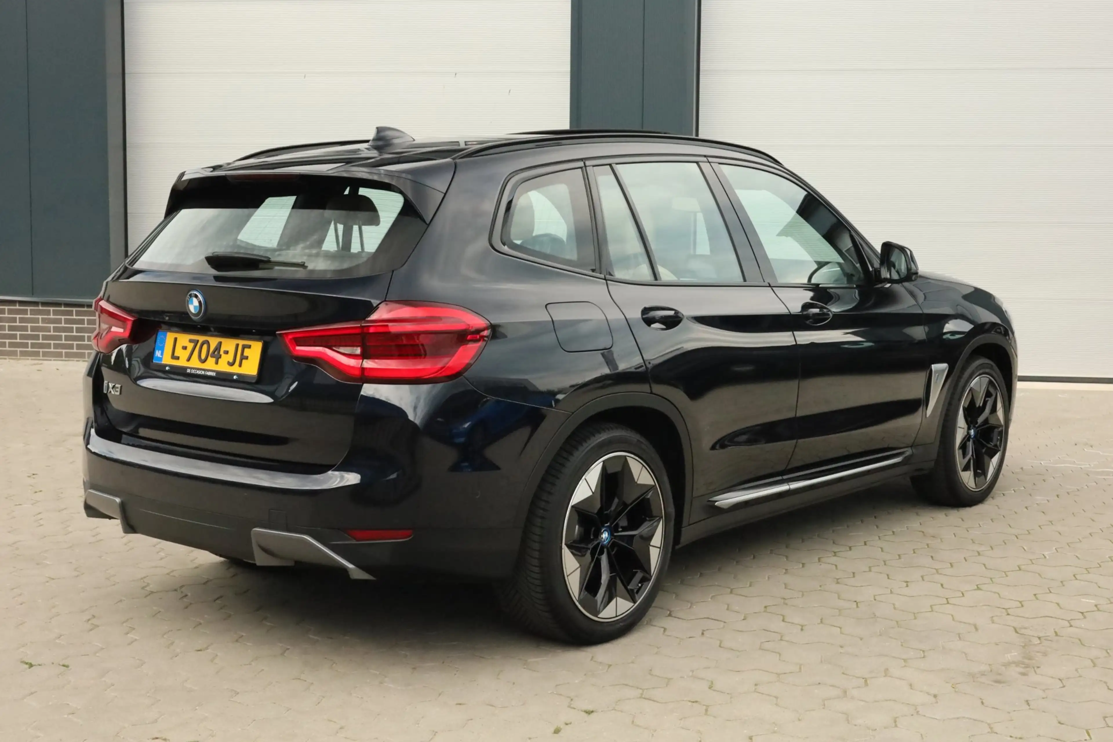 BMW iX3 High Executive 80 kWh Pano Trekhaak Keyless Memory — photo 2