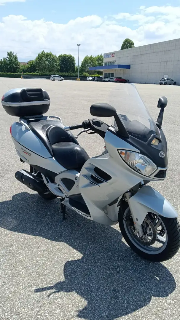 Malaguti Spidermax 500 GT Gri - 1