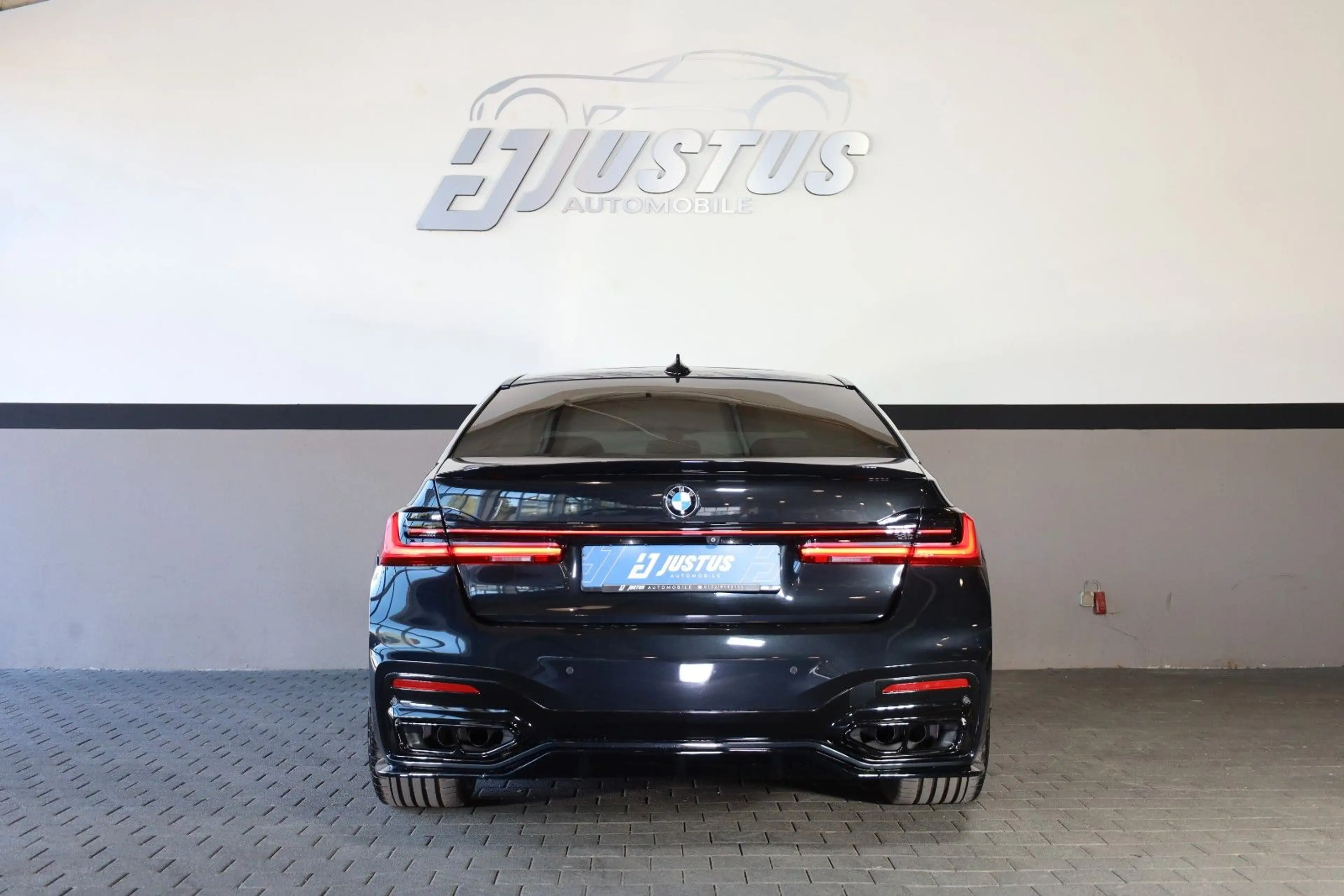 BMW 750 Li/360*/HUD/SHZ/SBL/TTW/HK/AIRMATIC/LASER/R21 — photo 5