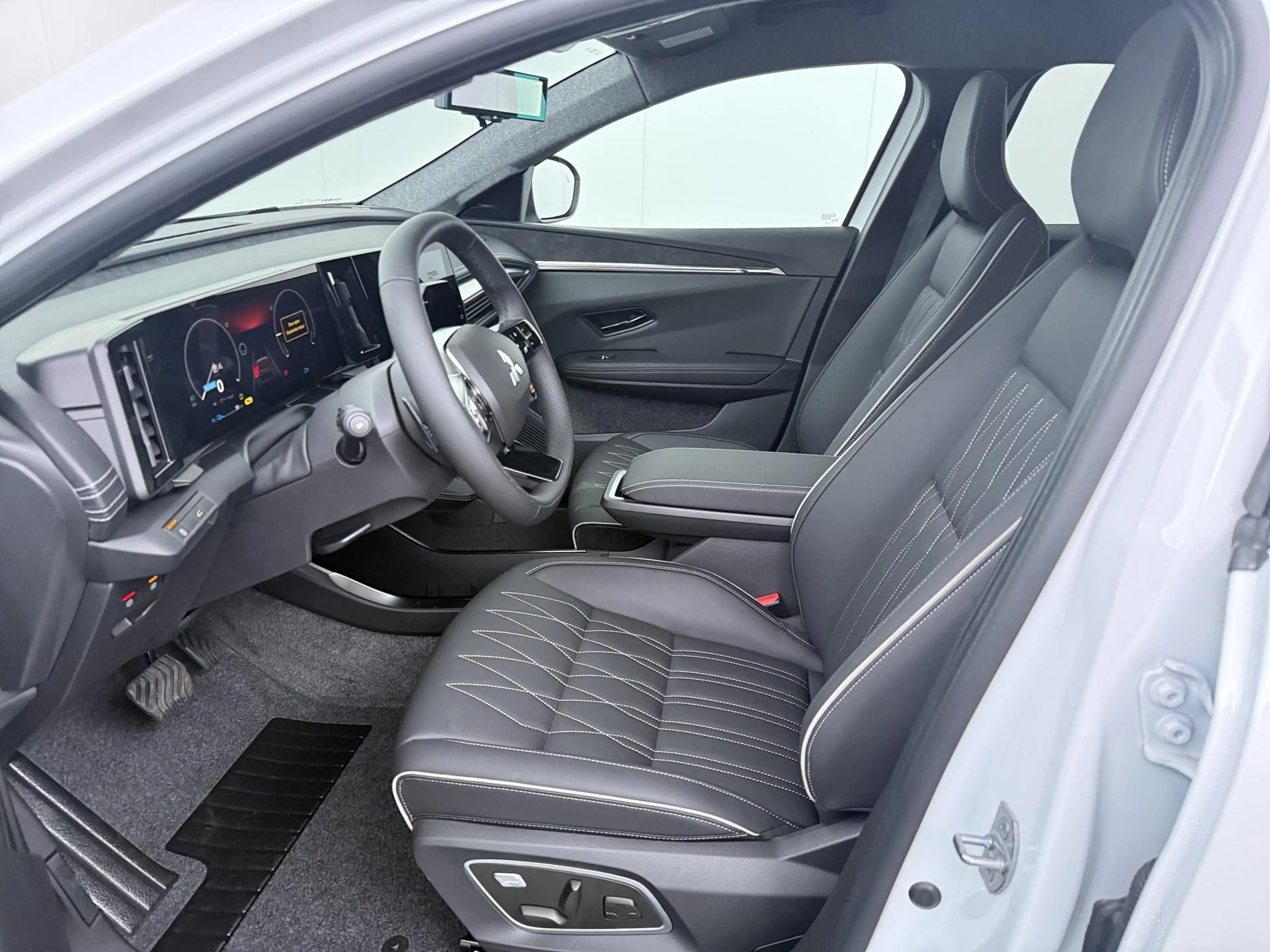 Mitsubishi Eclipse Cross Instyle 87 kWh | €3.000,- Korting | 8 jaar garanti — photo 13