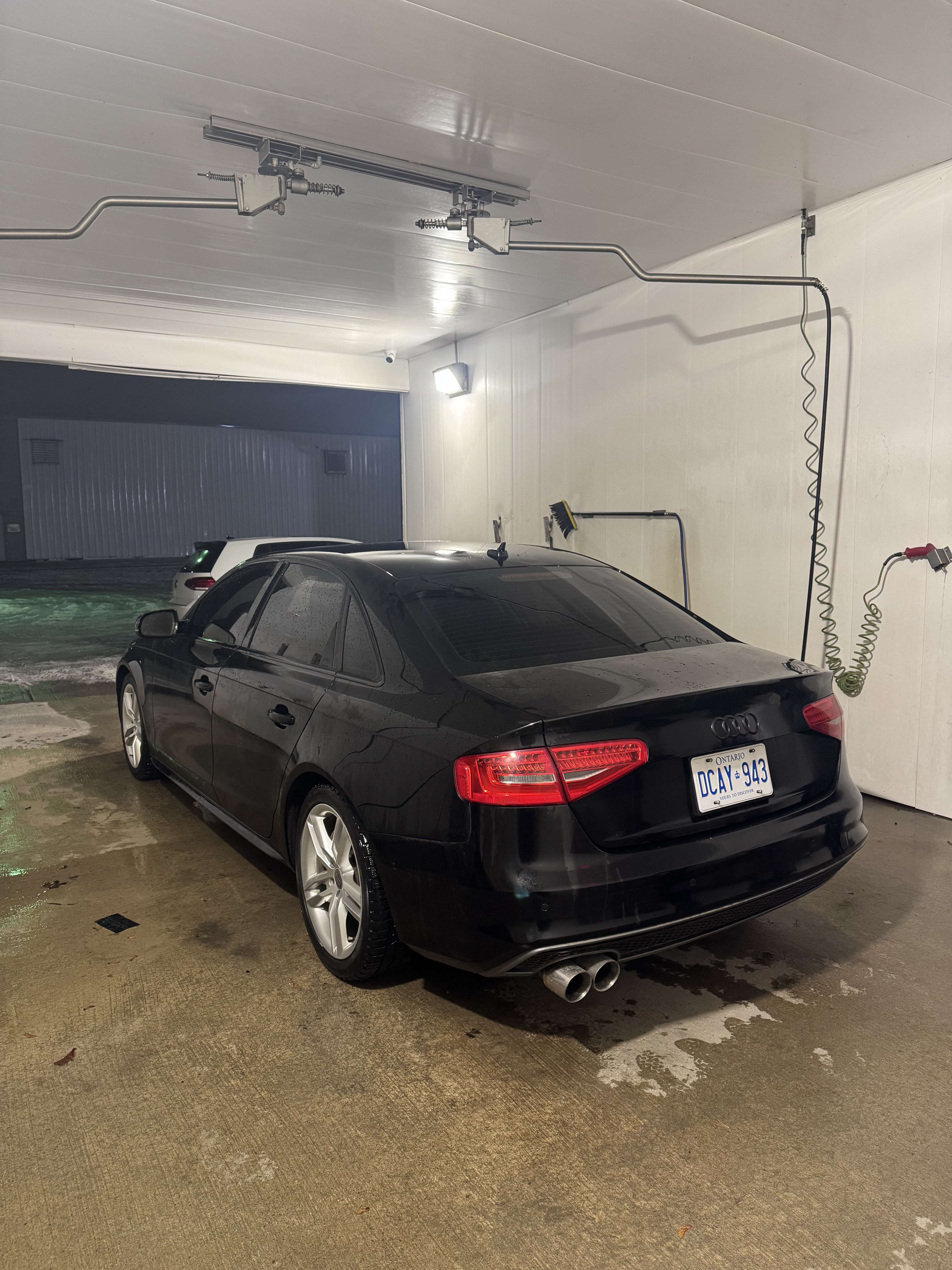 2016 Audi A4 4dr Sdn Auto Technik plus quattro alt 3