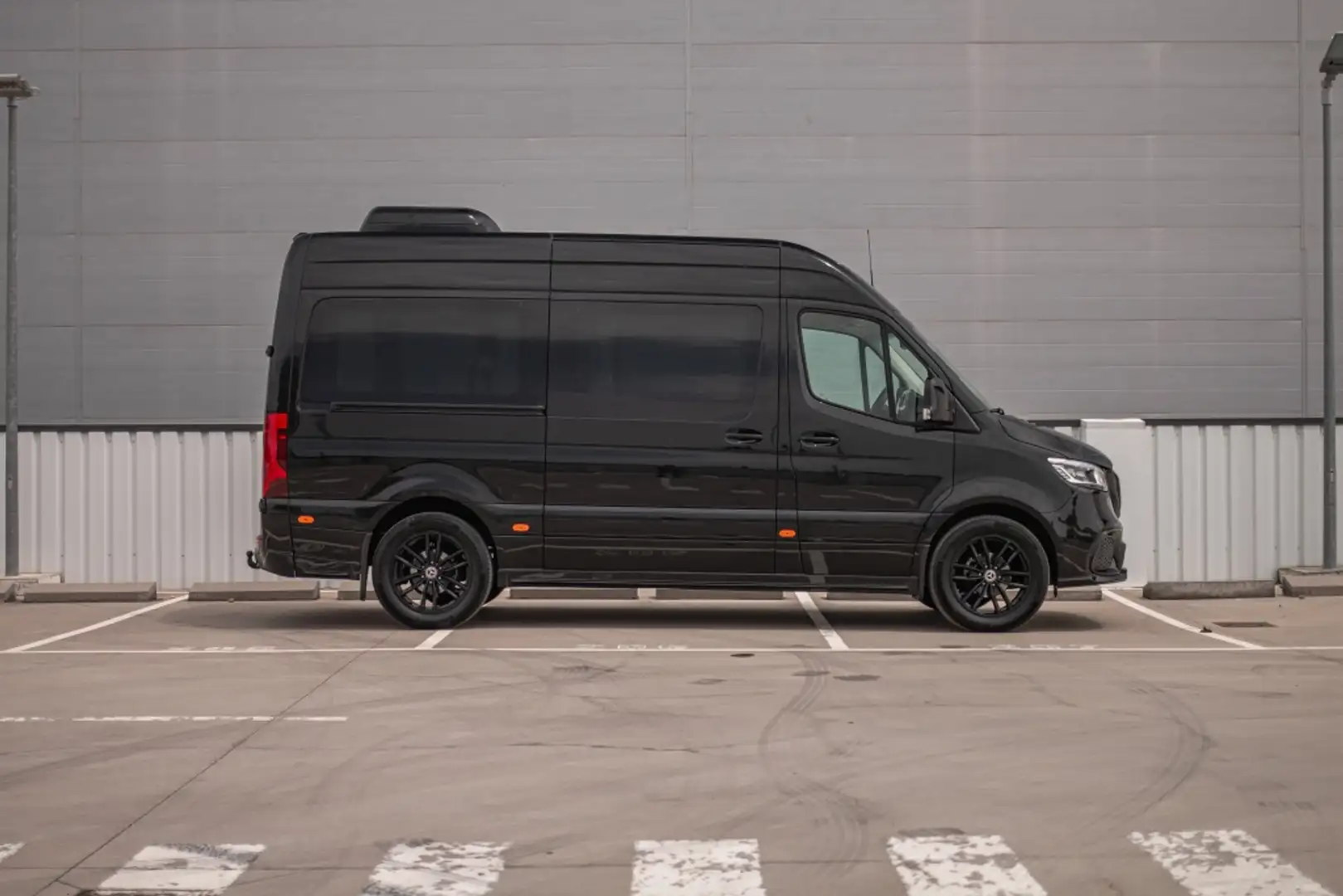 Mercedes-Benz Sprinter Tourer 319CDI Largo T.E. tT 9G-Tronic Noir - 2