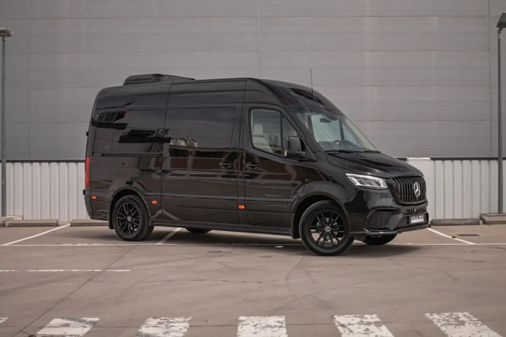 Mercedes-Benz Sprinter Tourer 319CDI Largo T.E. tT 9G-Tronic Noir - 1