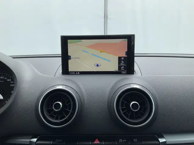 Audi A3 view 4