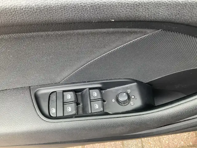 Audi A3 view 11