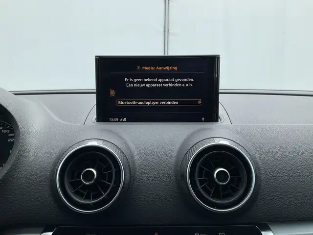 Audi A3 view 6