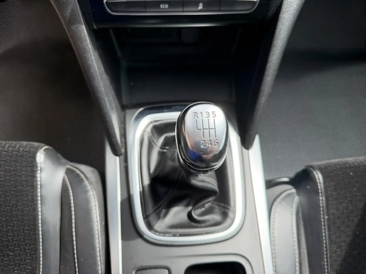 Renault Megane Berline — photo 40