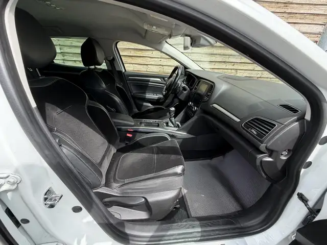 Renault Megane view 16