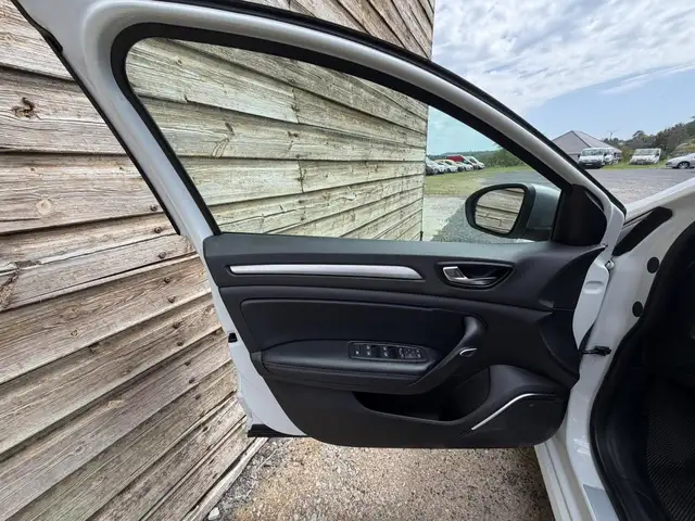 Renault Megane view 26