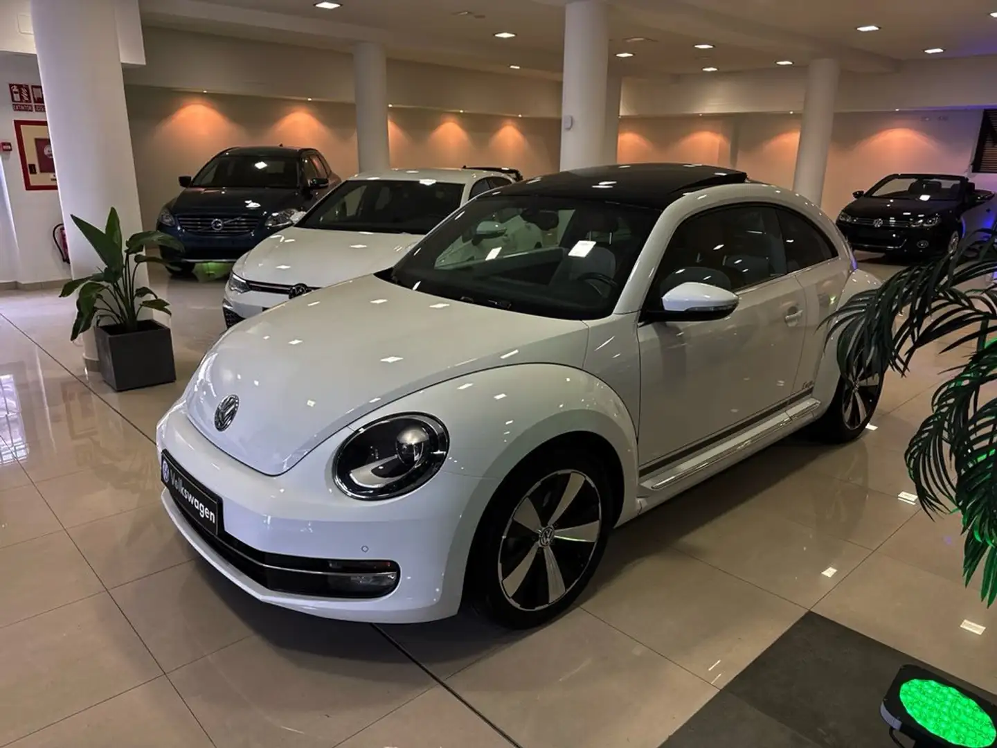 Volkswagen Beetle 1.2 TSI Design 77kW Blanco - 1