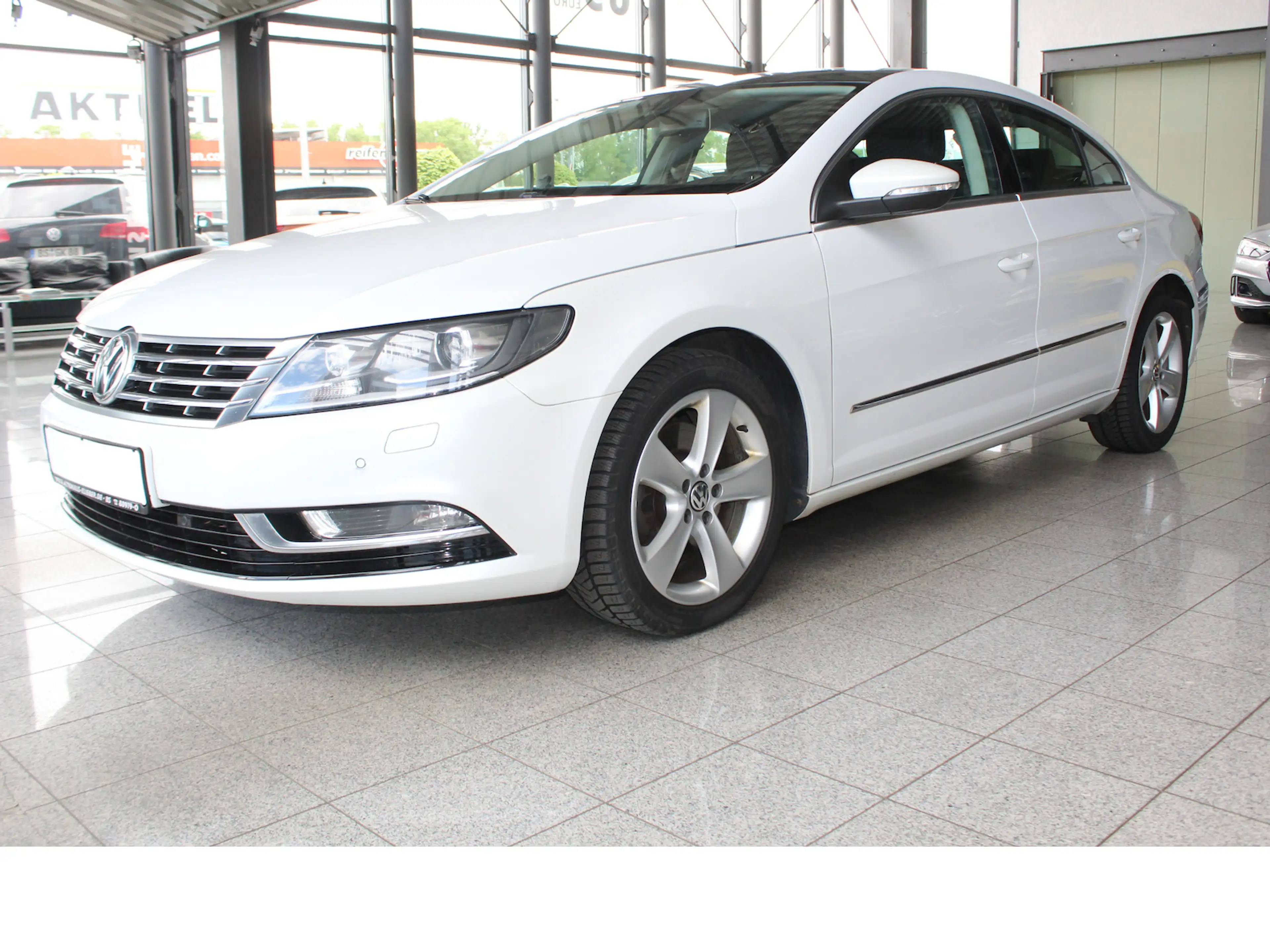 Volkswagen CC 2.0 TDI NAVI*XENON*SHZ*GLASDACH*KAM*GRA — photo 15