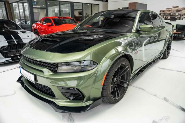 Imagine Dodge Charger 6,4 SCAT PACK WIDEBODY LED KAMERA