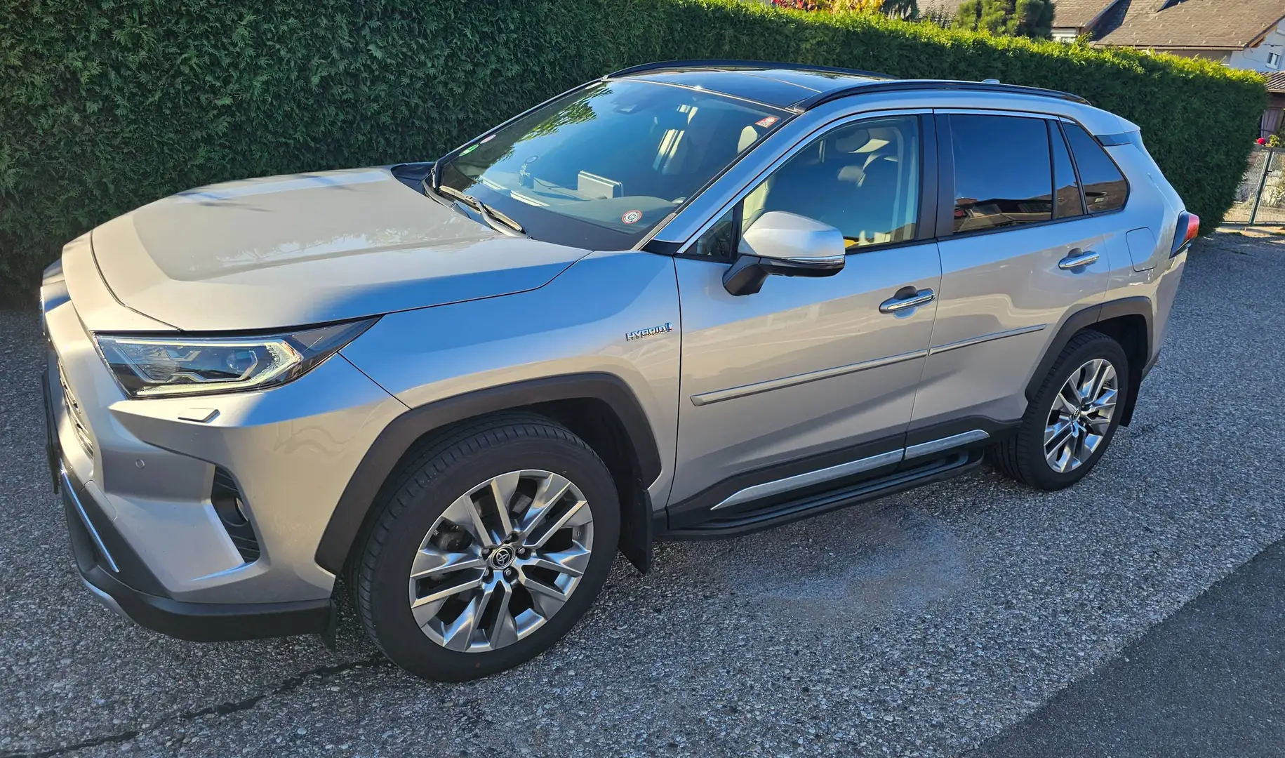 Toyota RAV4 RAV4 2,5 Hybrid Black Edition AWD Black Edition Grau - 1