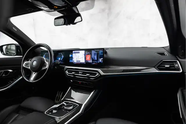 BMW 3 Series view 19