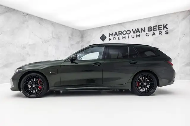 BMW 3 Series view 5