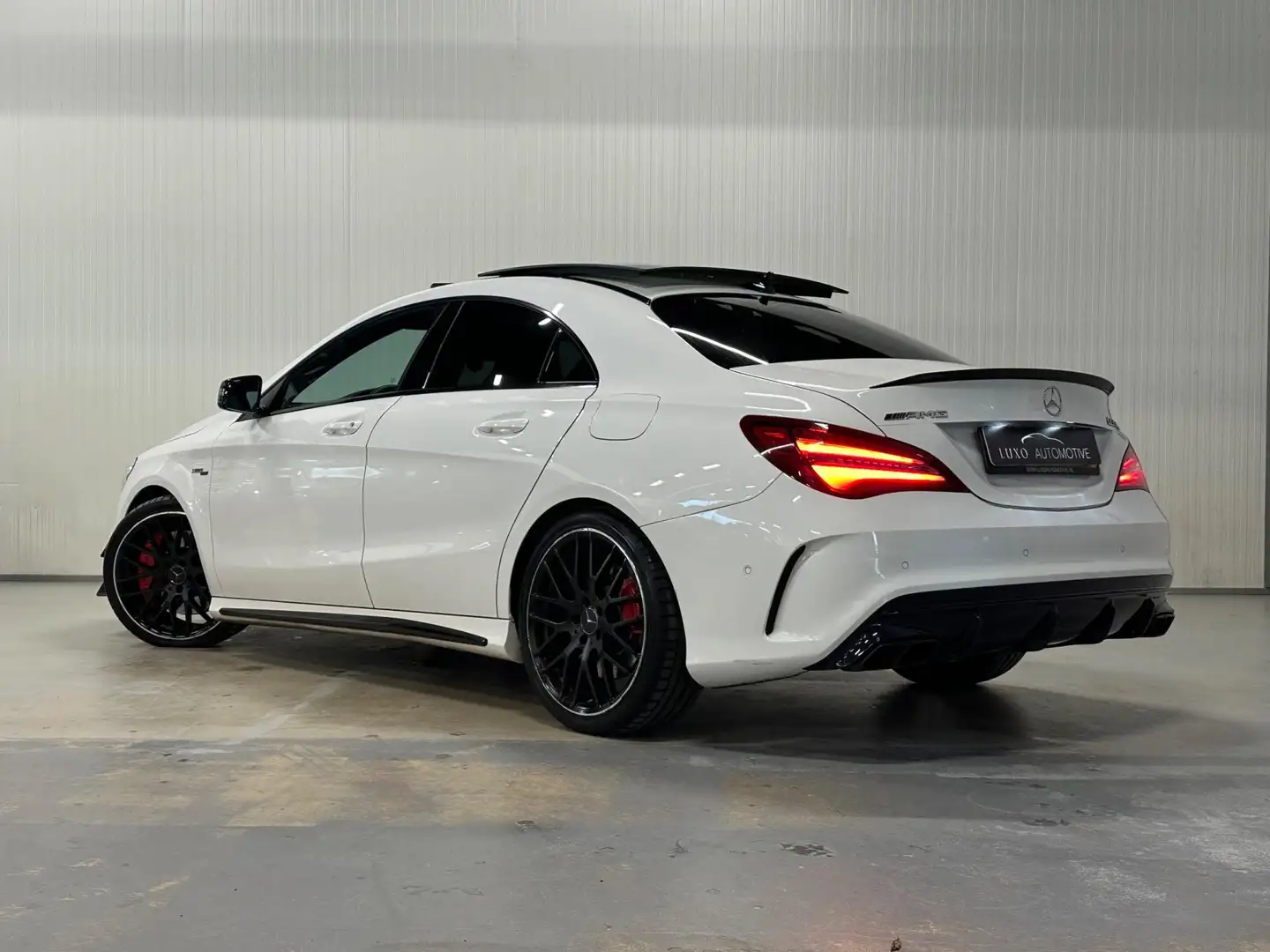 Mercedes-Benz CLA 45 AMG 4MATIC | KUIPSTOELEN | PANO | AERODYNAMIC | MEMORY Wit - 2