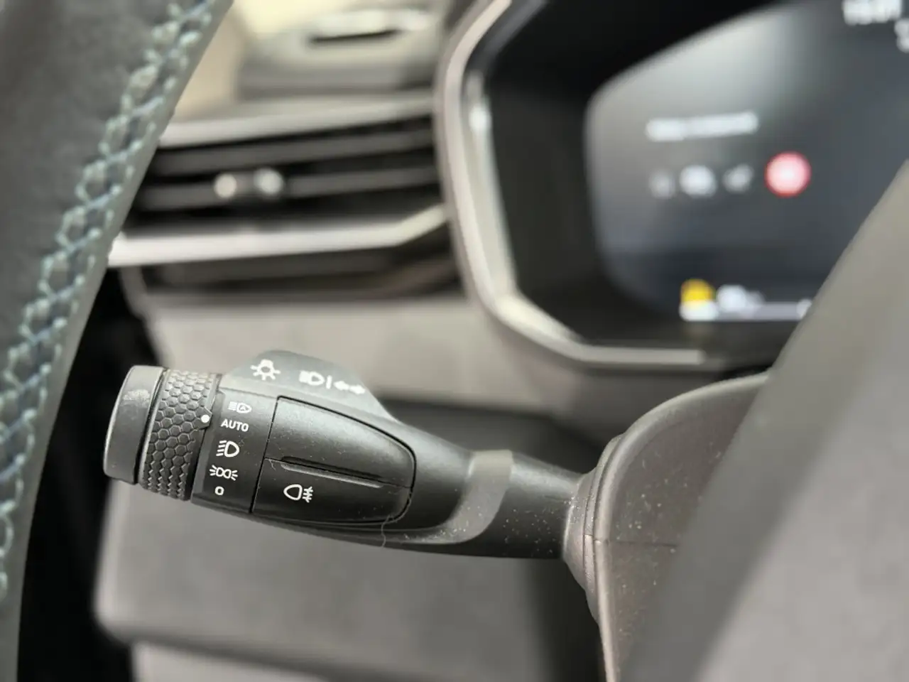 Lynk & Co 01 1.5 Plug-in Hybrid 261PK BLACK EDITION 360 CAM, миниатюра 26